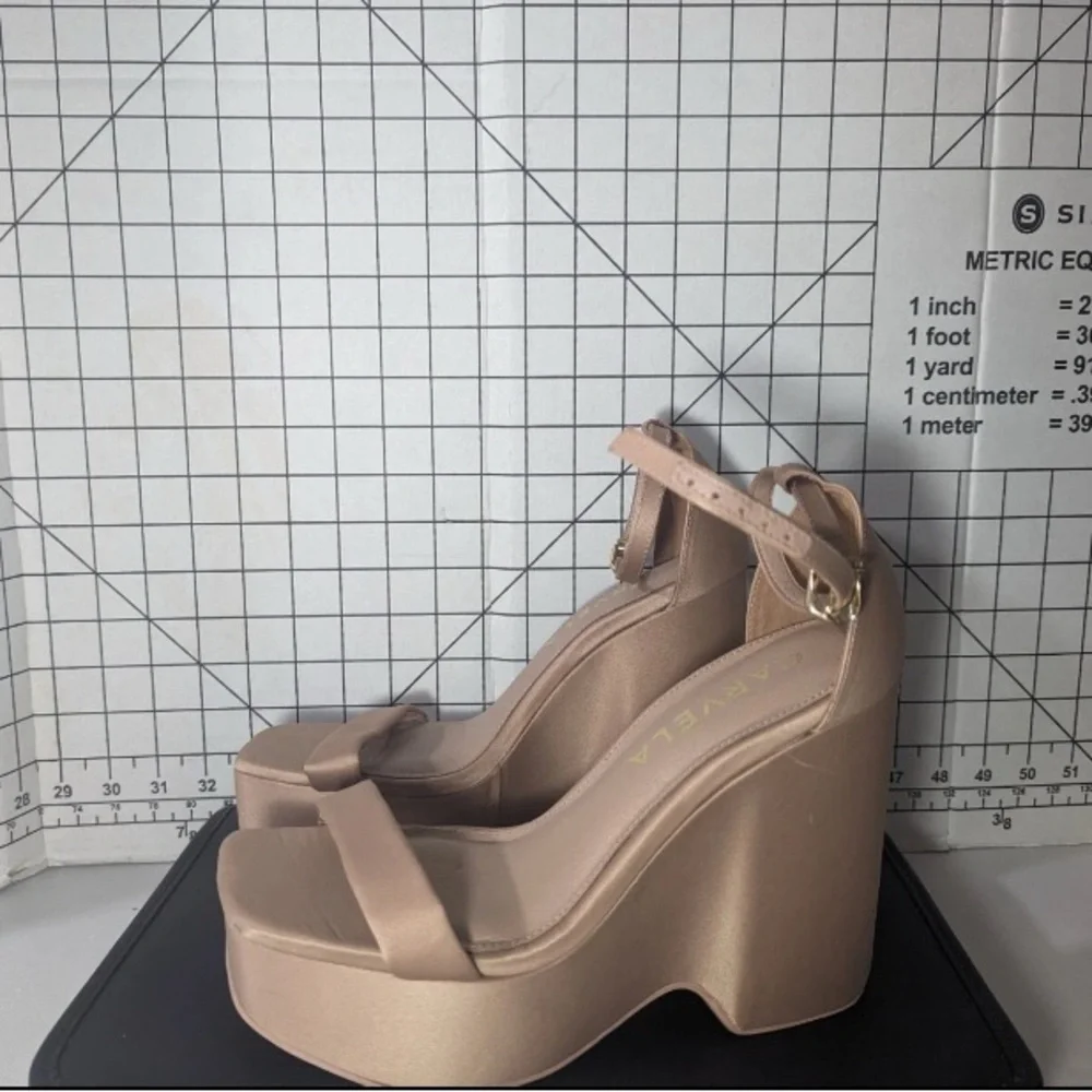 Carvela new without